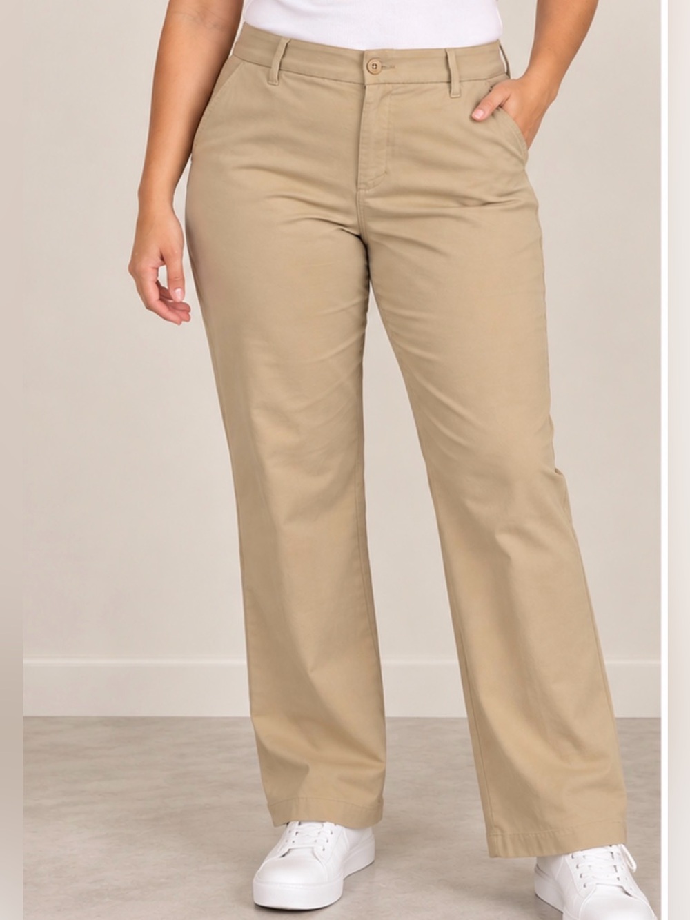 Lee Women's Straight-Leg Jeans in Tan